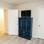 3 Bedroom Townhome Minutes To Uptown