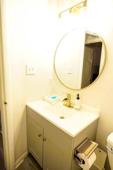 3 Bedroom Townhome Minutes To Uptown *