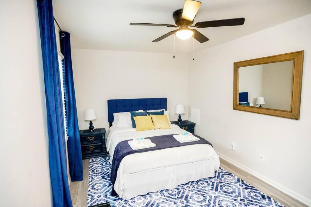 Casa de férias 3 Bedroom Townhome Minutes To Uptown Charlotte