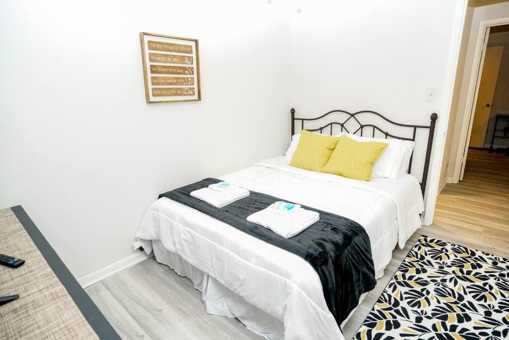 3 Bedroom Townhome Minutes To Uptown Charlotte